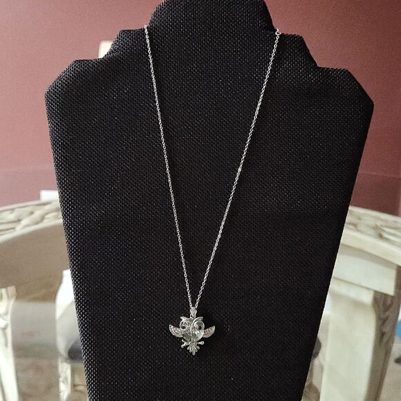 Owl Necklace - Picture 1 of 3